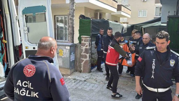 MERSİN’DE KAÇAK HUZUREVİNE OPERASYON: 12 YAŞLI KORUMA ALTINA ALINDI