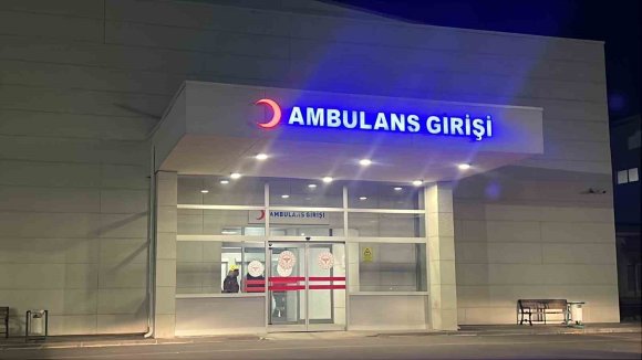 TARTIŞTIĞINI EŞİNİ BAŞINDAN SİLAHLA VURUP ÖLDÜRDÜ