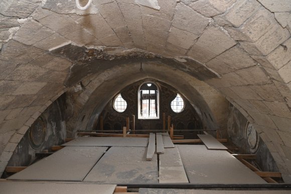 TARİHİ AYA YORGİ KİLİSESİ KÜTÜPHANE VE ENDEMİK BİTKİLER ARAŞTIRMA MERKEZİNE DÖNÜŞÜYOR