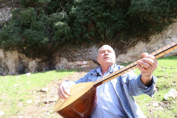 4 BİN YILLIK SARMAŞIĞIN GÖLGESİNDE BAHARI KARŞILADILAR