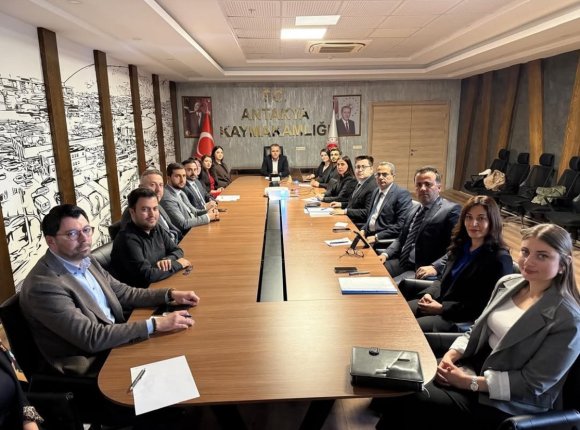 ANTAKYA’DA KADINA YÖNELİK ŞİDDETLE MÜCADELE TOPLANTISI GERÇEKLEŞTİRİLDİ