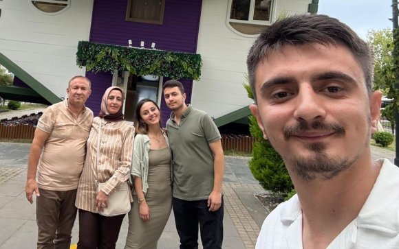AYLA ÖĞRETMENİN OĞLU FURKAN KARA: "ANNEM AİLEMİZİN KAHRAMANIYDI, ÖĞRENCİLERİNİN DE KAHRAMANI OLDU"