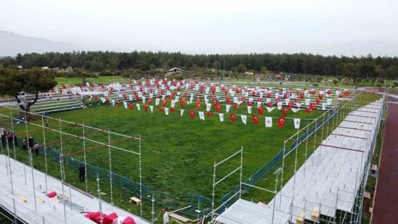 KEPEZ’DE 12 YIL ARADAN SONRA ER MEYDANI KURULUYOR: KIRKPINAR’IN BAŞPEHLİVANLARI DUALI ÇAYIRDA BULUŞUYOR