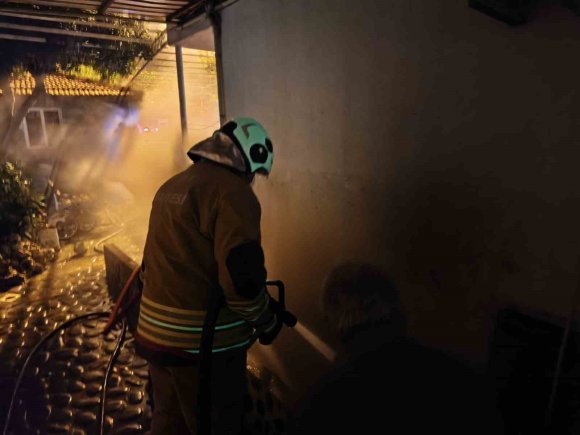 ARSUZ’DA EVİN BODRUMUNDA YANGIN ÇIKTI