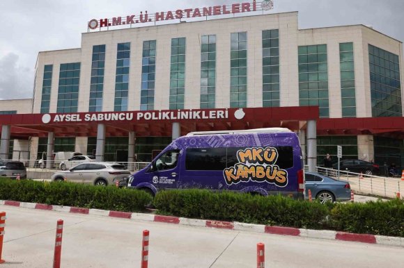HATAY BÜYÜKŞEHİR BELEDİYESİ, ÖĞRENCİLERİN ULAŞIMINI KOLAYLAŞTIRACAK KAMBÜS’Ü HİZMETE ALDI