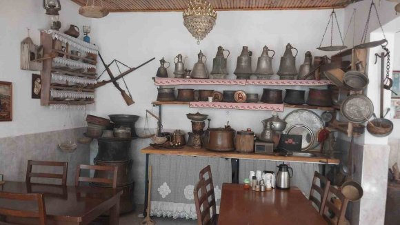 BABADAN KALMA LOKANTA, YÜZLERCE OBJE İLE MÜZEYE DÖNÜŞTÜ