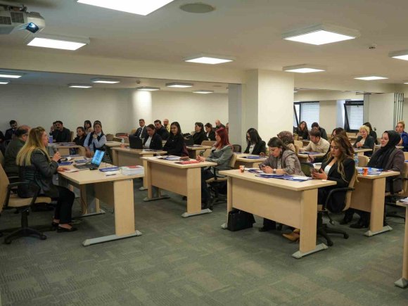 TARSUS’TA ÇOCUKLARA GÜVENLİ YÜZME İMKANI SAĞLAYAN PROJE BELFOR’DA SEÇİLDİ