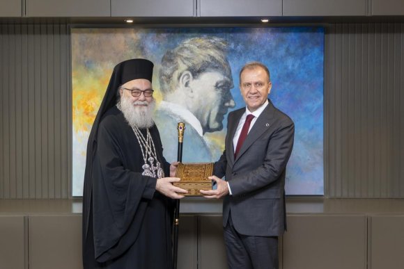 BAŞKAN SEÇER: "MERSİN’DE 400 BİN DEPREMZEDE KARDEŞÇE AĞIRLANDI"