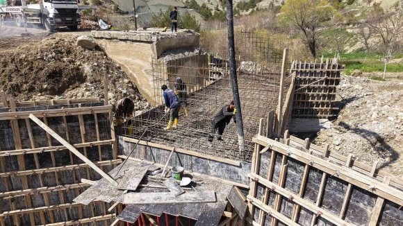 BÜYÜKŞEHİR’DEN BERTİZ’İN ULAŞIMINI İYİLEŞTİRECEK KÖPRÜ YATIRIMI