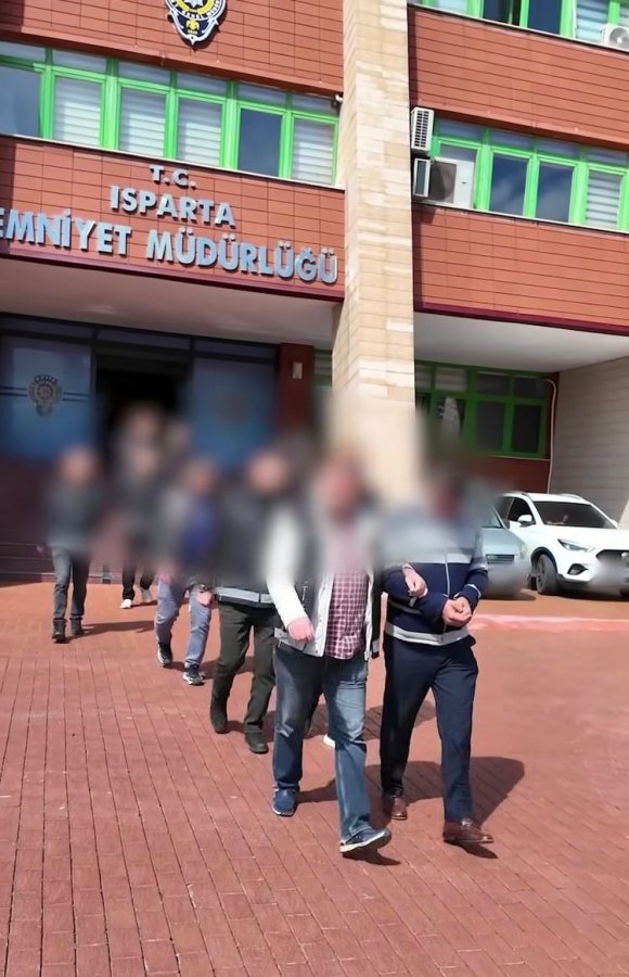 ISPARTA’DA 22 YIL HAPİS CEZASI BULUNAN FİRARİ YAKALANDI