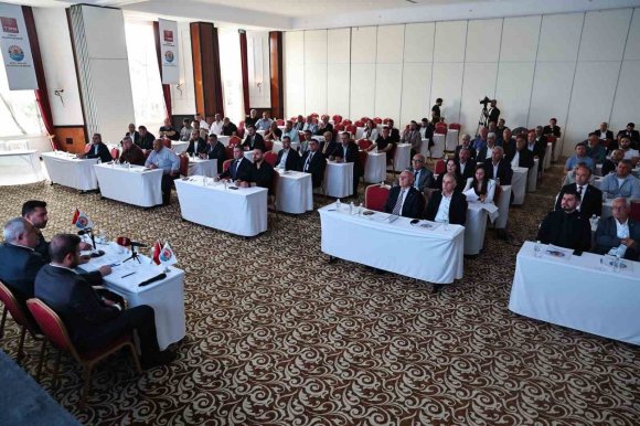 TUNCER, YENİDEN DABB BAŞKANLIĞINA SEÇİLDİ