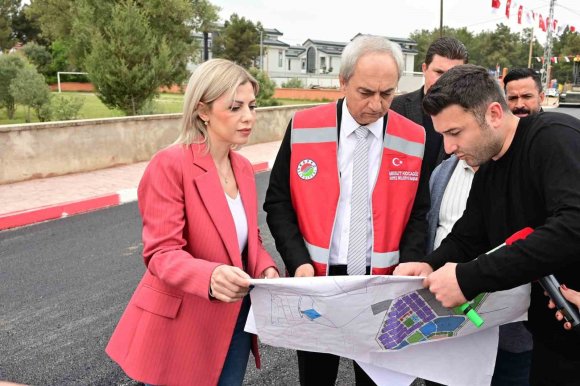 DUACI’DA ALT YAPI ÇALIŞMALARI TAMAMLANAN 34 SOKAĞA SICAK ASFALT