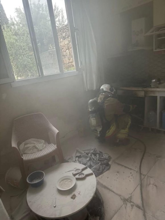 REYHANLI’DA EV YANGINI