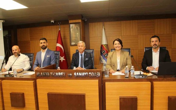 BAŞKAN ERDEM: "ALANYA’NIN TARIMSAL POTANSİYELİNİ DAHA İLERİYE TAŞIMAK İÇİN ÇALIŞIYORUZ"