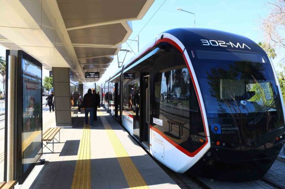 BÜYÜKŞEHİR’İN TOPLU ULAŞIM ARAÇLARI 1 MAYIS’TA ÜCRETSİZ YOLCU TAŞIYACAK