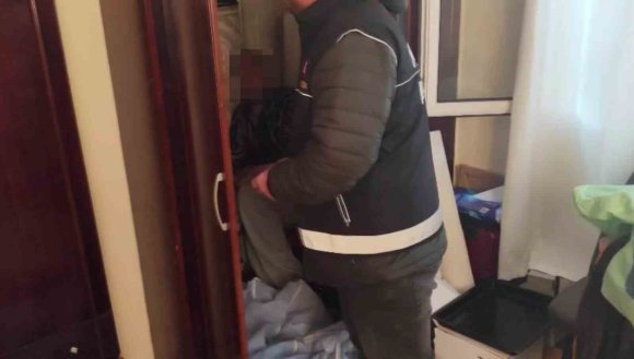 DOLAPTAN KIYAFET DEĞİL "TORBACI" HÜKÜMLÜ ÇIKTI