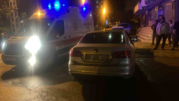 OSMANİYE’DE 3 ARACIN KARIŞTIĞI KAZADA 2 KİŞİ YARALANDI