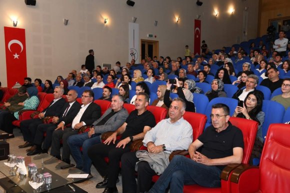 OSMANİYE’DE TÜRK HALK MÜZİĞİ RÜZGARI ESTİ