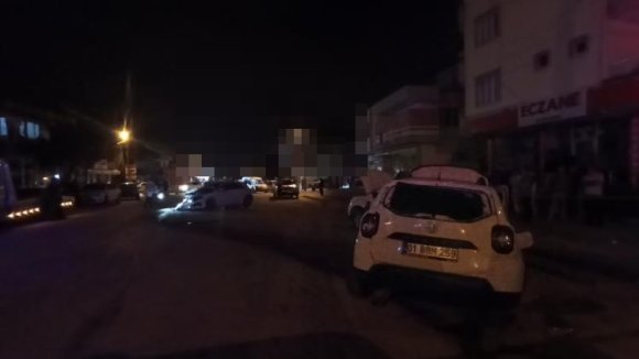 ADANA’DA ZİNCİRLEME KAZA: 1 ÖLÜ, 4 YARALI