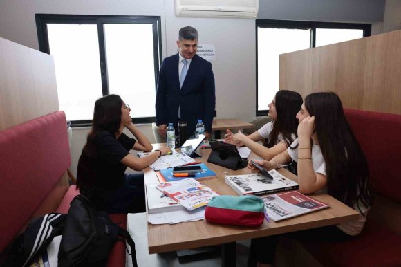 AKDENİZ’DE İKİNCİ ’BİLGİ LİMANI KÜTÜPHANESİ’ HİZMETE GİRDİ