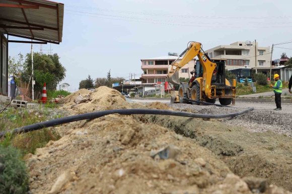 SAMANDAĞ’DA İÇME SUYU ŞEBEKE PROJESİNİN YÜZDE 88’İ TAMAMLANDI