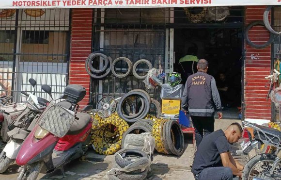 HATAY’DA MOTOSİKLET TAMİRCİLERİ İLE YEDEK PARÇA SATICILARI DENETLENDİ