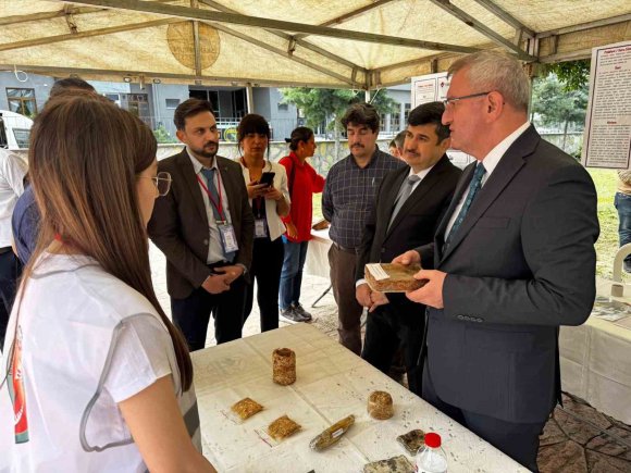 İSKENDERUN’DA TÜBİTAK BİLİM FUARI