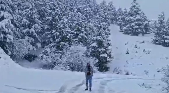 ISPARTA’DA MAYIS AYINDA KAR BEREKETİ KARTPOSTALLIK GÖRÜNTÜLER OLUŞTURDU