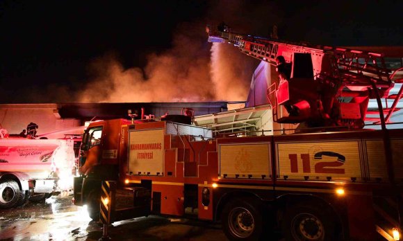 KAHRAMANMARAŞ’TA İTFAİYE EKİPLERİ NİSAN AYINDA 801 OLAYA MÜDAHALE ETTİ