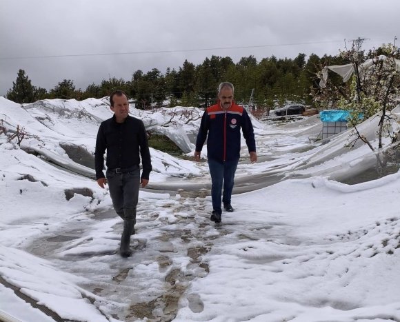 TOROSLAR’DA YAĞIŞIN ARDINDAN HASAR TESPİT ÇALIŞMALARI BAŞLADI