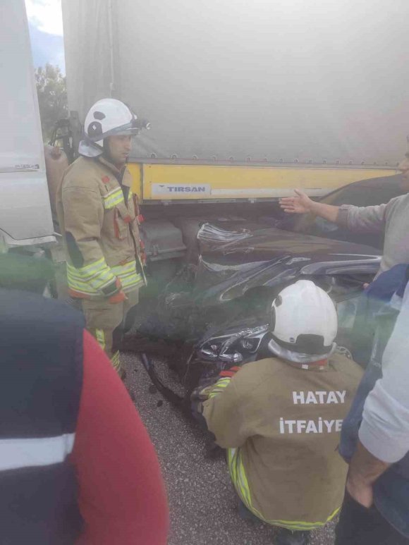 KIRIKHAN’DA TRAFİK KAZASI: 1 YARALI