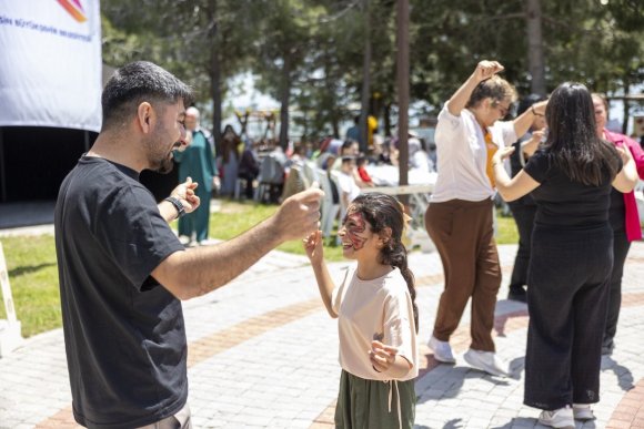 MERSİN’DE ÇÖLYAKLI BİREYLER FARKINDALIK ETKİNLİĞİNDE BULUŞTU