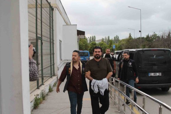GÖZALTINA ALINAN RASİM OZAN KÜTAHYALI ADANA’YA GETİRİLDİ