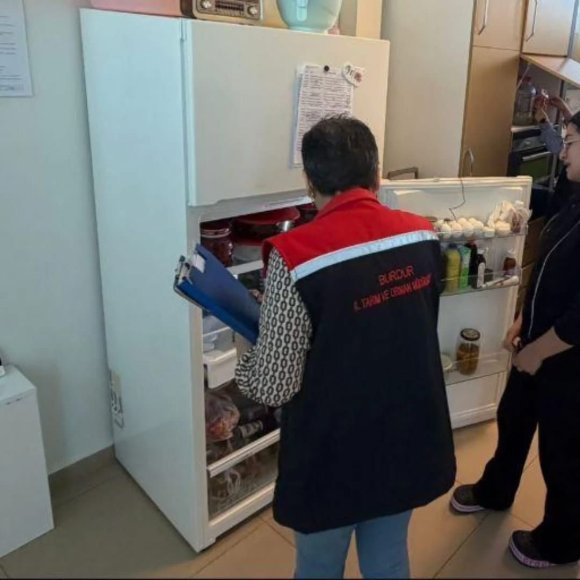 BURDUR’DA OKUL KANTİNLERİNE VE YEMEKHANELERE DENETİM