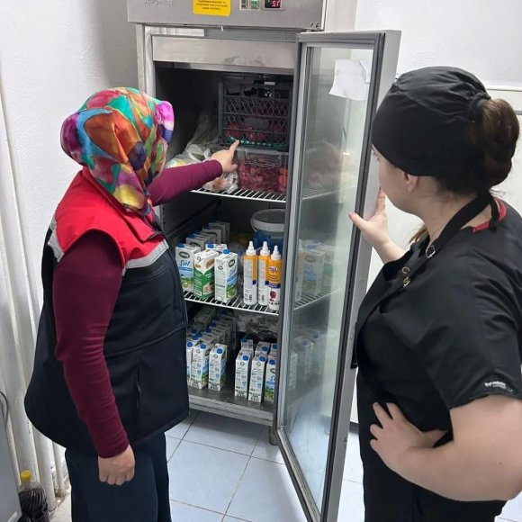 BURDUR’DA OKUL KANTİNLERİNE VE YEMEKHANELERE DENETİM