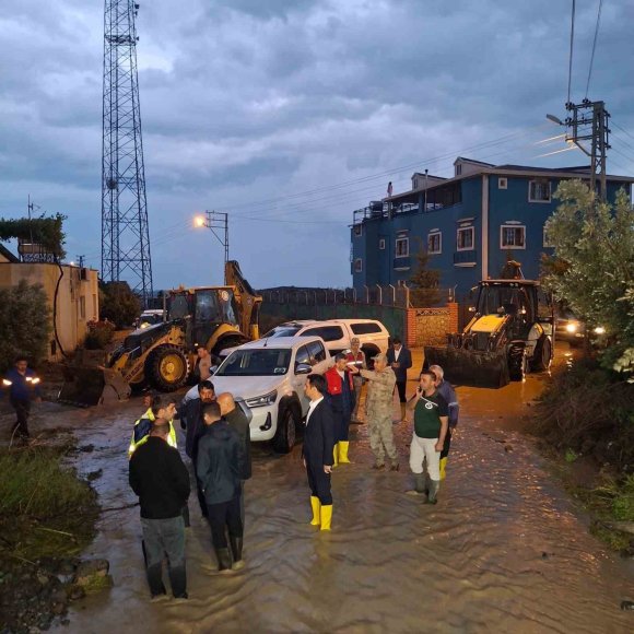 HBB’DEN YOĞUN YAĞIŞA KARŞI SAHADA ANINDA MÜDAHALE