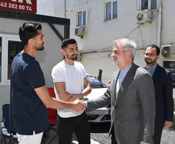 BAŞKAN GÖRGEL: "ŞEHİR TARİHİNİN EN BÜYÜK ASFALT SEFERBERLİĞİNE START VERDİK"