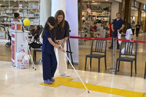 MERSİN’DE EMPATİ PARKURU İLE FARKINDALIK OLUŞTURULDU