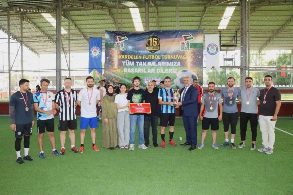 EĞİTİM-BİR-SEN ADANA TARAFINDAN DÜZENLENEN 16. KARDELEN FUTBOL TURNUVASI TAMAMLANDI