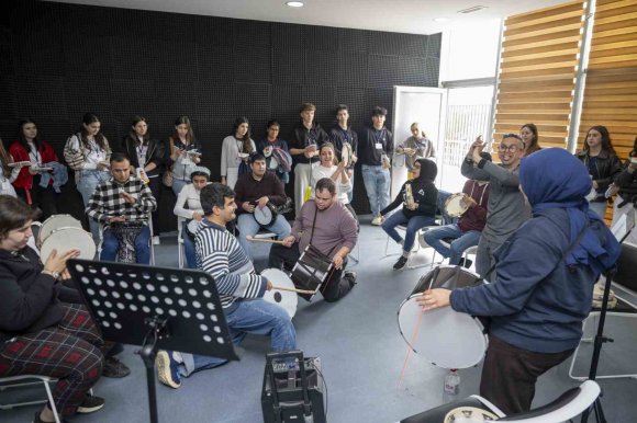 MERSİN’DE ERASMUS ÖĞRENCİLERİ ENGELLİ BİREYLERİN YAŞAMINI DENEYİMLEDİ