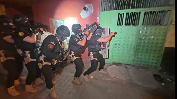 ADANA’DA DEAŞ’IN UYUYAN HÜCRESİNE OPERASYON: 16 KİŞİ YAKALANDI