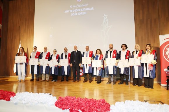 ATÜ, 15. YILINI "ATÜ’YE DEĞER KATANLAR" ÖDÜL TÖRENİ İLE KUTLADI