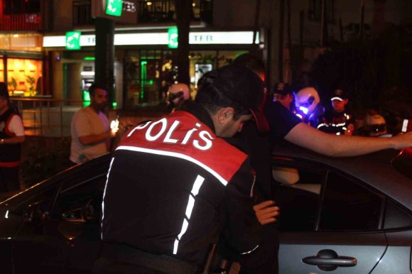 ADANA’DA BAYRAM DENETİMLERİ SIKILAŞTI: 1 MİLYON 298 BİN TL CEZA KESİLDİ
