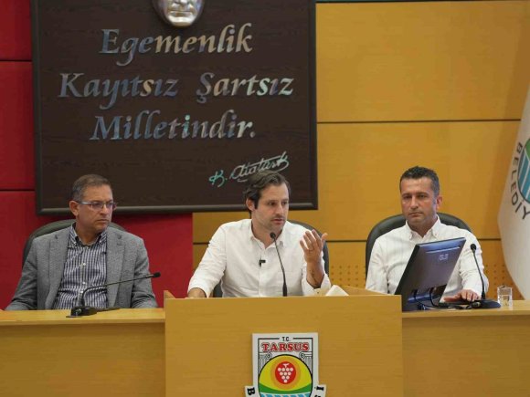 TARSUS’TA KÖYLER ARASI FUTBOL TURNUVASI HEYECANI BAŞLADI