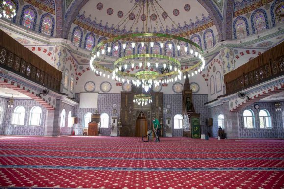 MERSİN’DE BAYRAM HAZIRLIKLARI TAMAMLANDI