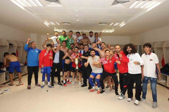 AKDENİZ BELEDİYE SPOR BAL’A YÜKSELDİ