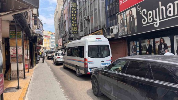 ADANA’DA GEREKSİZ KORNA KULLANIMI TEPKİ ÇEKİYOR