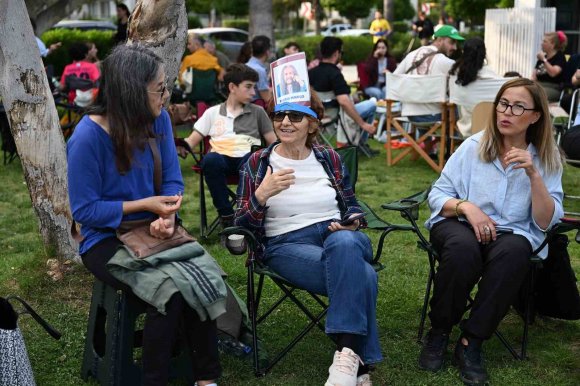 MERSİN’DE ÜCRETSİZ YABANCI DİL KULÜBÜNE YOĞUN İLGİ