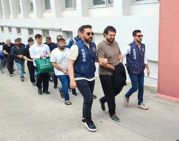 5 LİRALIK ‘HAVALA’ SİSTEMİYLE MİLYONLARCA LİRA AKLANDI