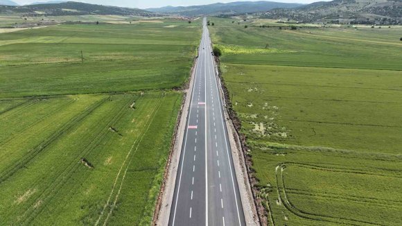 KAHRAMANMARAŞ’TA ELMALAR-ÇOKYAŞAR GRUP YOLU VATANDAŞLARIN HİZMETİNDE